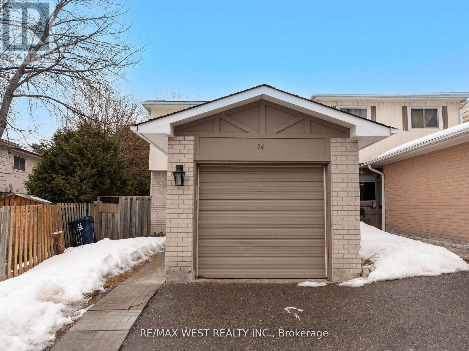 94 PLUM TREE WAY, Toronto, Ontario