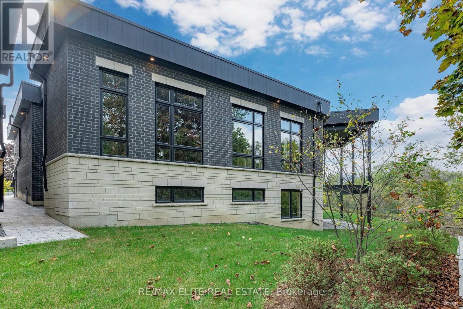 8 Tidmarsh Lane, Ajax, Ontario  L1T 4S1 - Photo 6 - E12041610