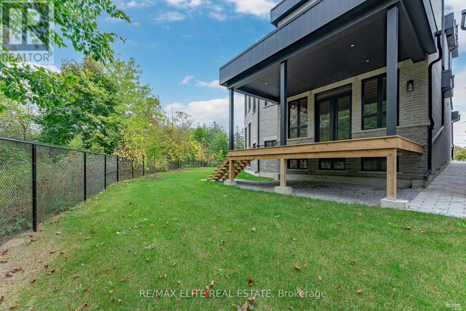 6 Tidmarsh Lane, Ajax, Ontario  L1T 4S1 - Photo 8 - E12041631