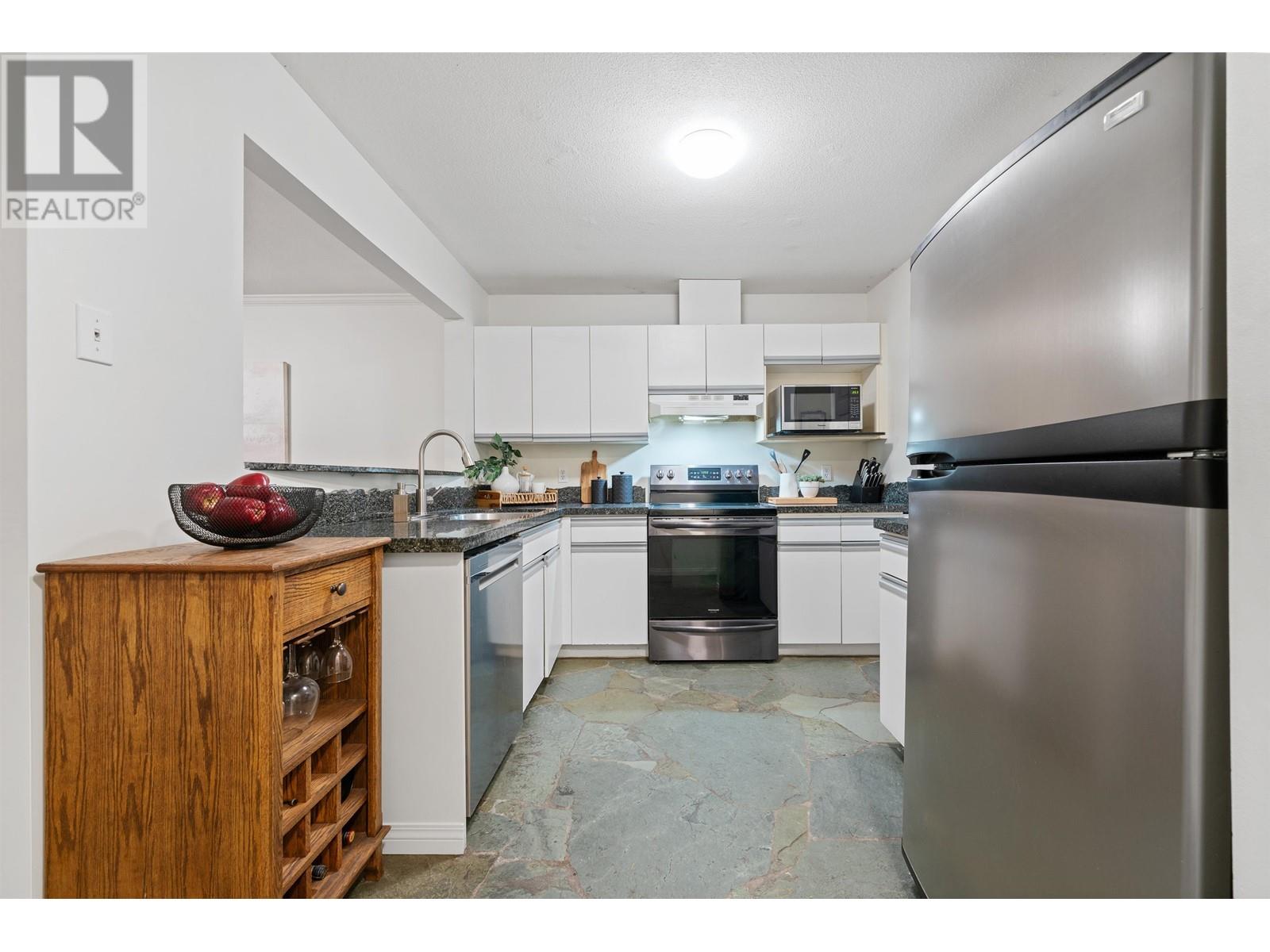 309 1050 Bowron Court, North Vancouver, British Columbia  V7H 2X6 - Photo 7 - R2982105