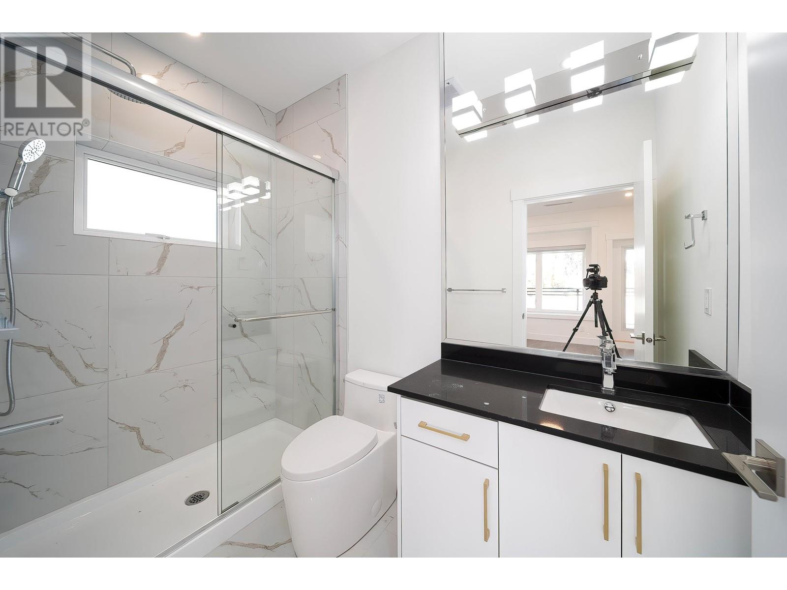 7033 Ne Inverness Street, Vancouver, British Columbia  V5X 1L9 - Photo 38 - R2982136