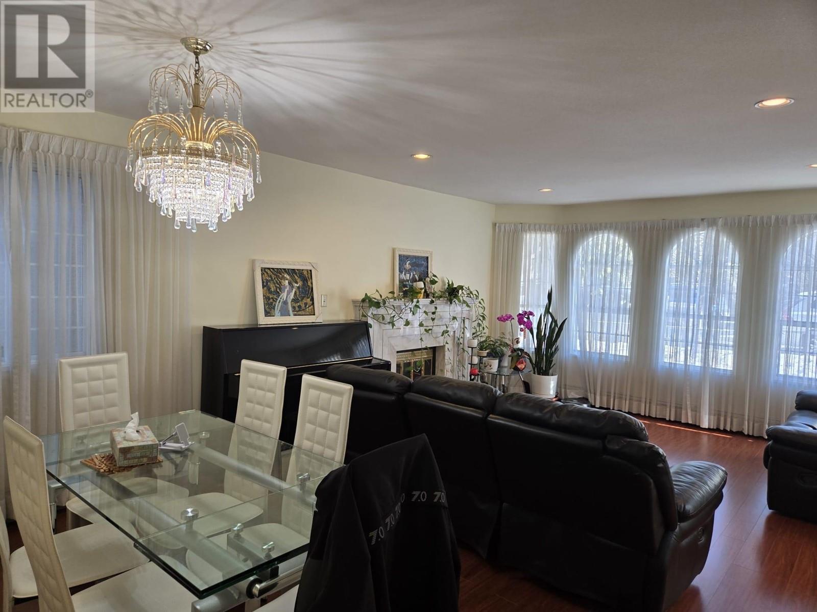5009 St. Catherines Street, Vancouver, British Columbia  V5W 3E9 - Photo 3 - R2982112