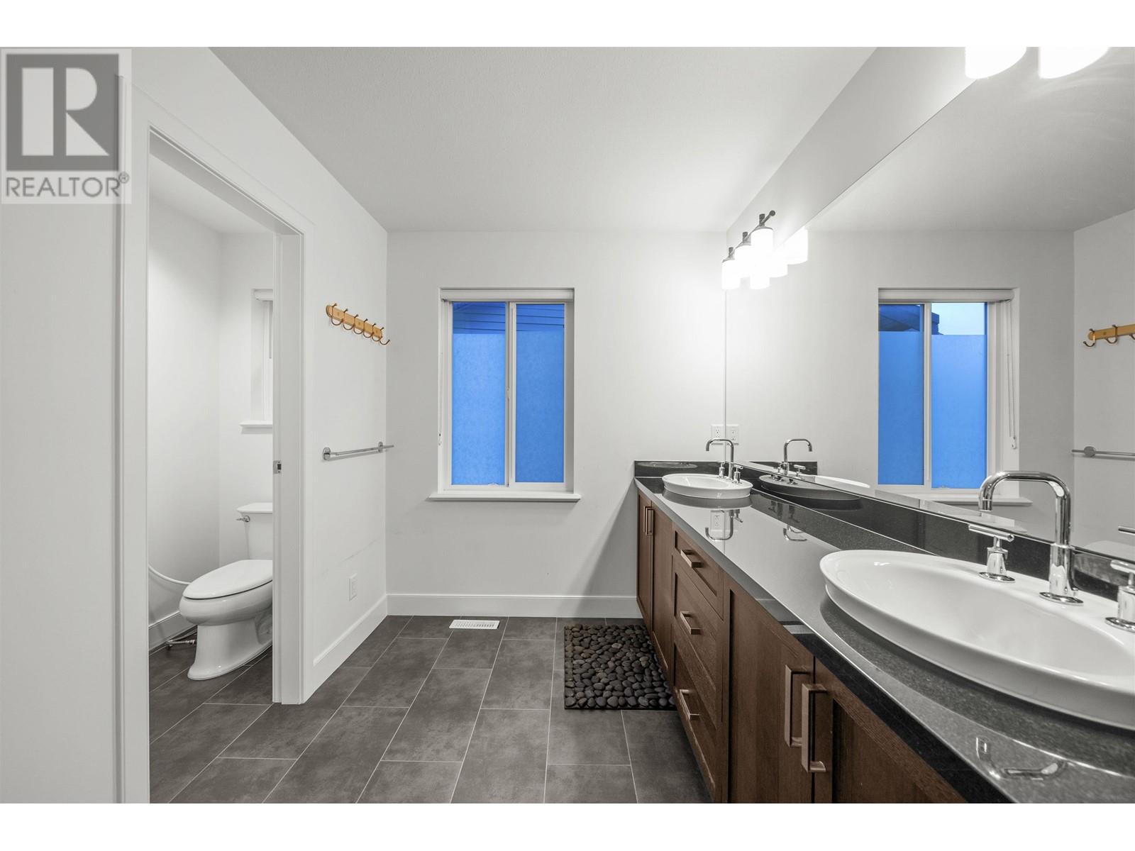 1510 Dayton Street, Coquitlam, British Columbia  V3E 0J6 - Photo 29 - R2981223