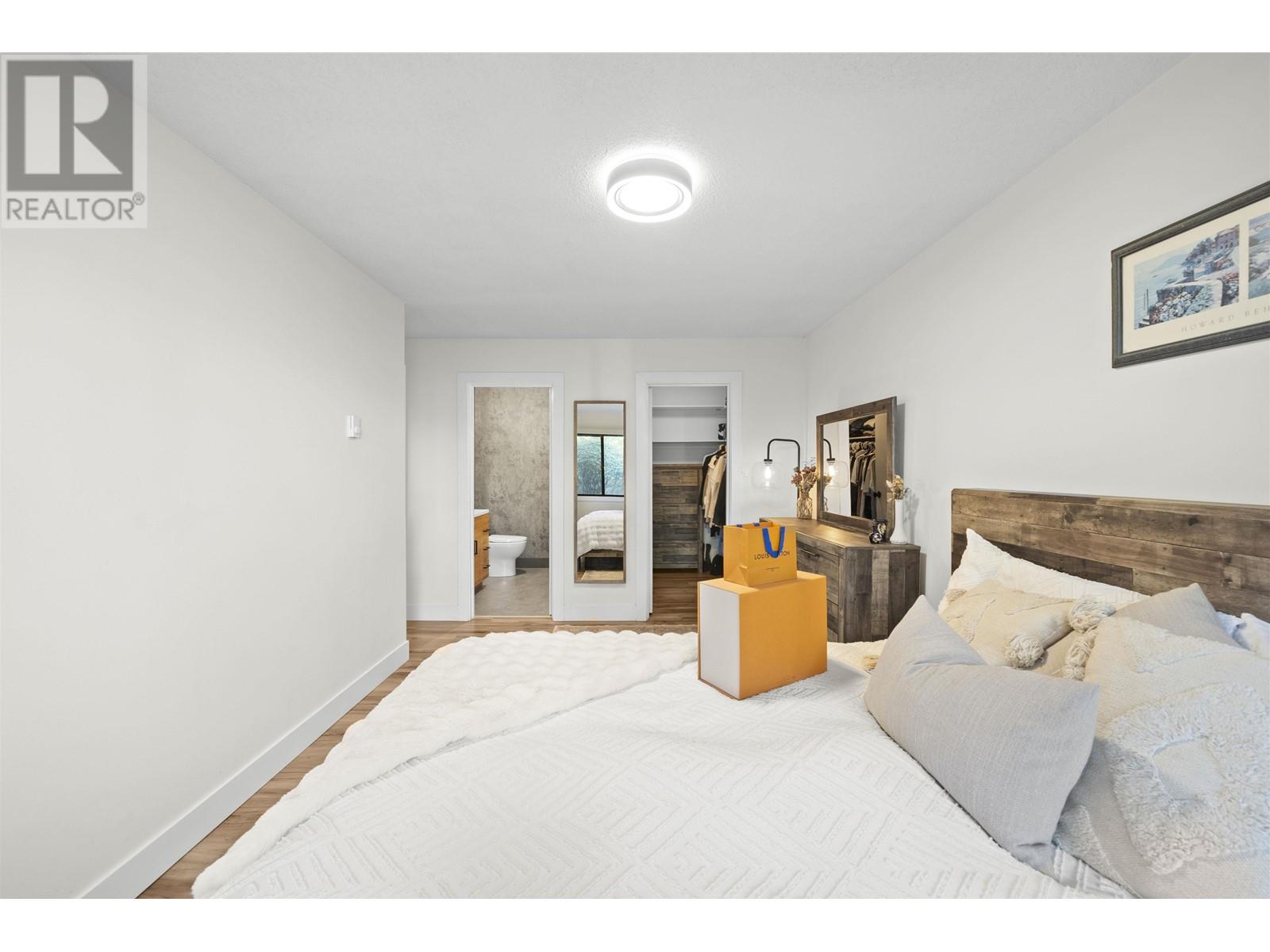 2 7353 Montecito Drive, Burnaby, British Columbia  V5A 1R3 - Photo 17 - R2981174