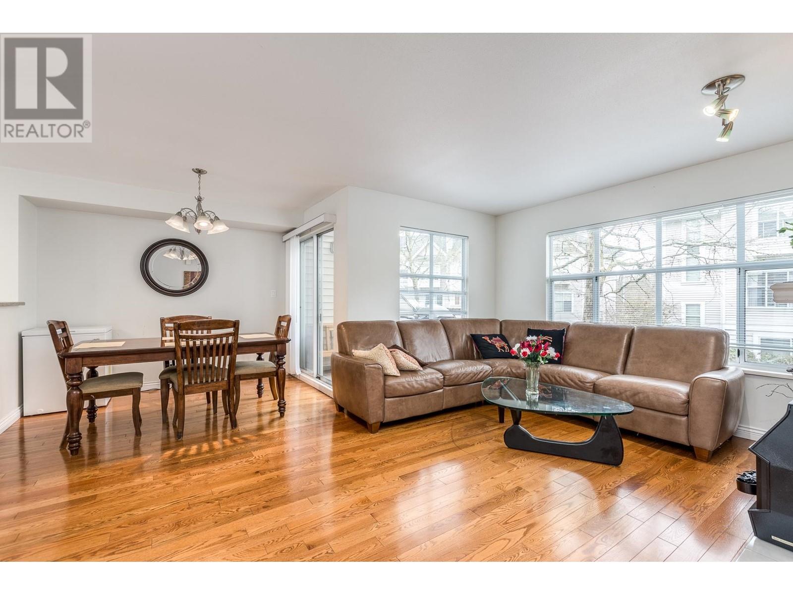 Property at 71 2450 HAWTHORNE AVENUE image 4