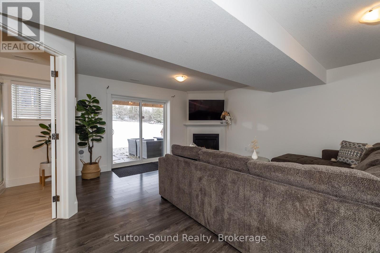 111 Donway Drive, Chatsworth, Ontario  N0H 1G0 - Photo 32 - X12039547