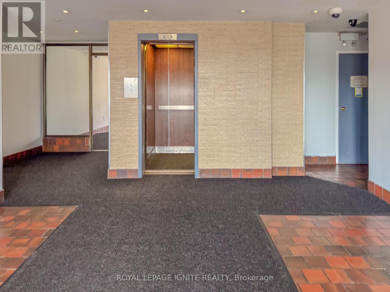 208 - 3455 Morning Star Drive, Mississauga, Ontario  L4T 3T9 - Photo 4 - W12041660