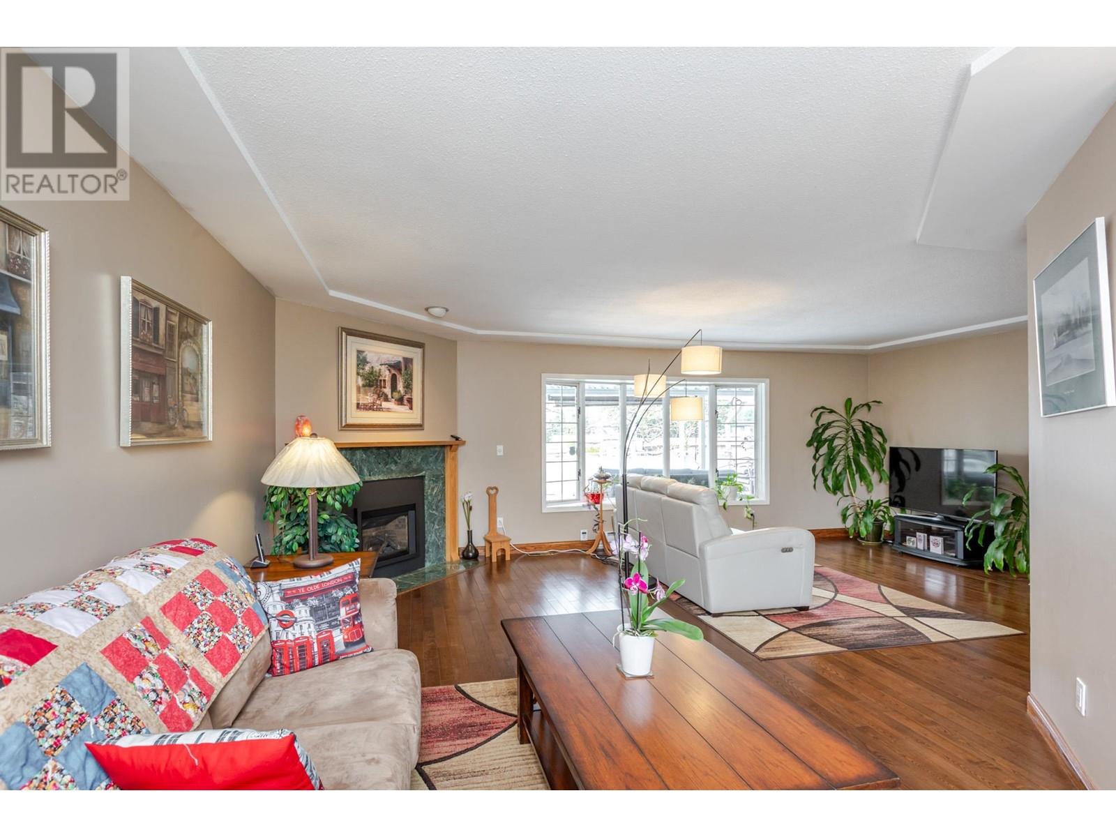 406 Mundy Street, Coquitlam, British Columbia  V3K 5N1 - Photo 7 - R2981585