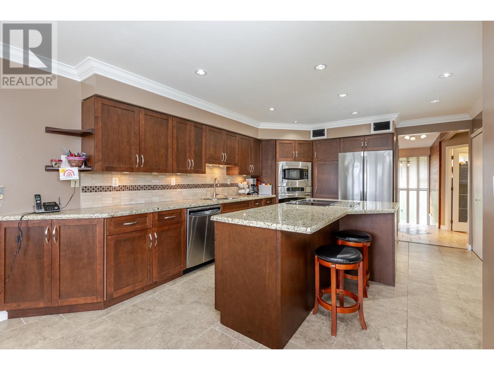 406 Mundy Street, Coquitlam, British Columbia  V3K 5N1 - Photo 12 - R2981585