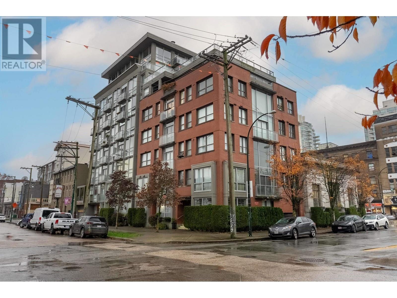 604 919 STATION STREET, Vancouver, British Columbia