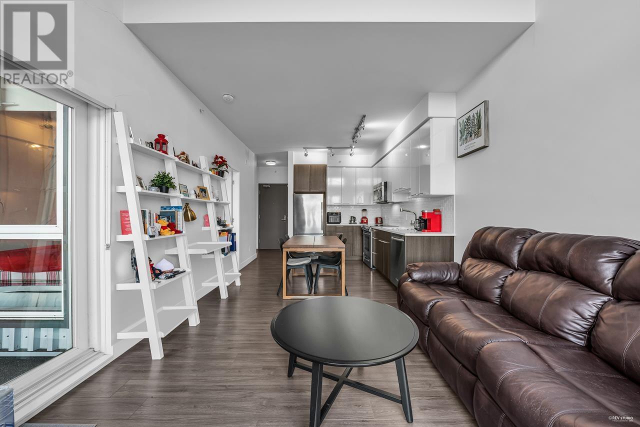 402 1201 W 16th Street, North Vancouver, British Columbia  V7P 1R5 - Photo 7 - R2982175