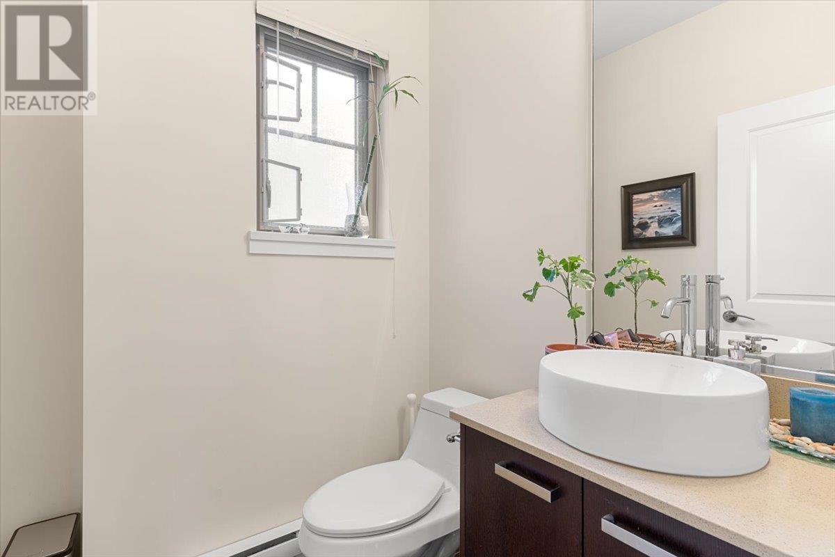 102 3382 Viewmount Drive, Port Moody, British Columbia  V3H 2M1 - Photo 15 - R2982187