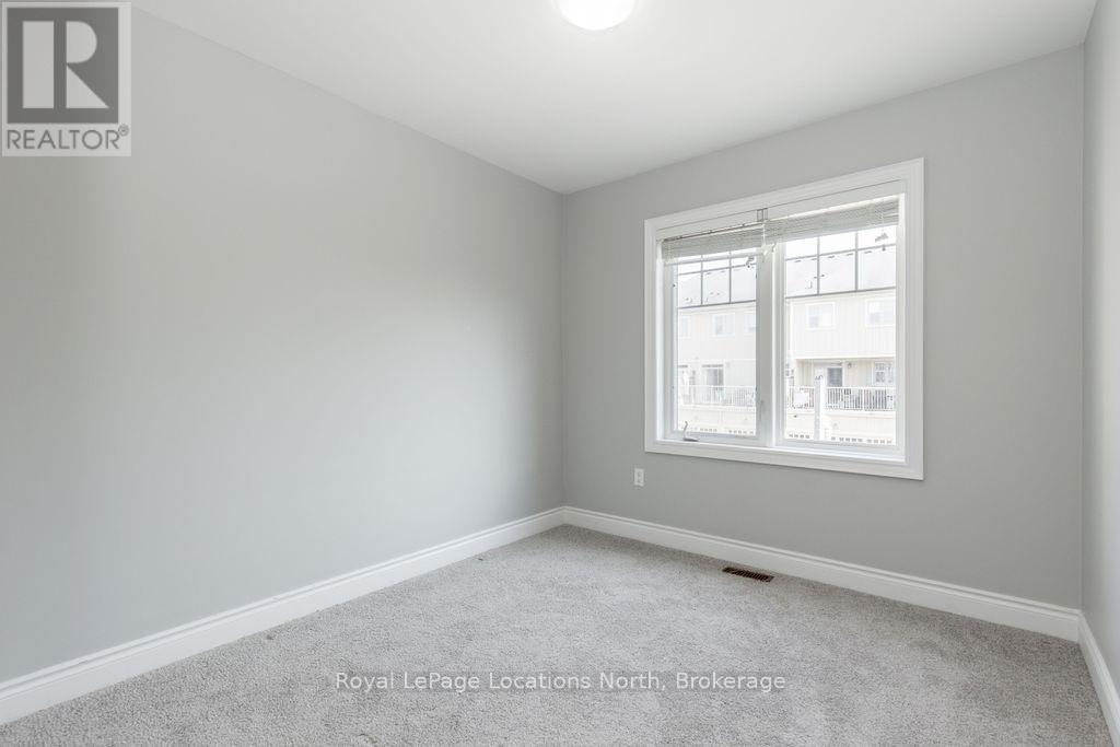 21 Covington Blue Crescent, Wasaga Beach, Ontario  L9Z 0E4 - Photo 24 - S12041722