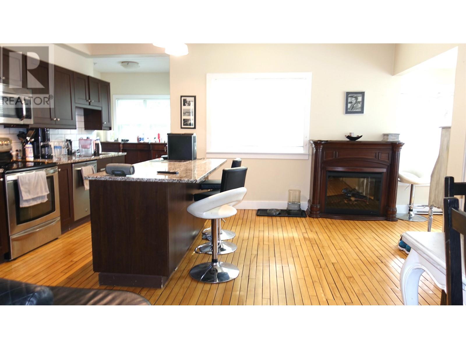 1 12016 York Street, Maple Ridge, British Columbia  V2X 3H3 - Photo 2 - R2981834