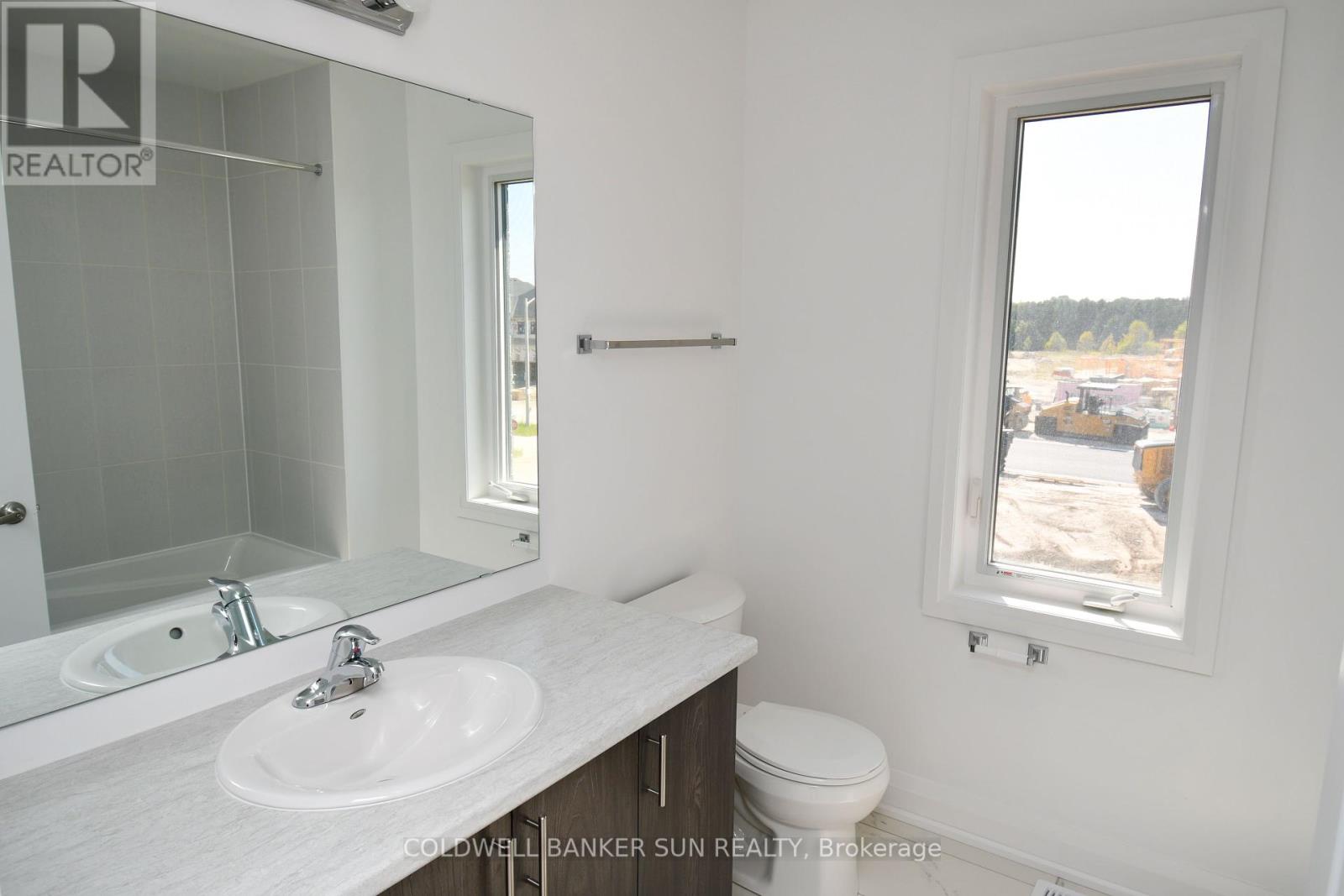 3 Gateway Drive, Barrie, Ontario  L9J 0V1 - Photo 27 - S12033623