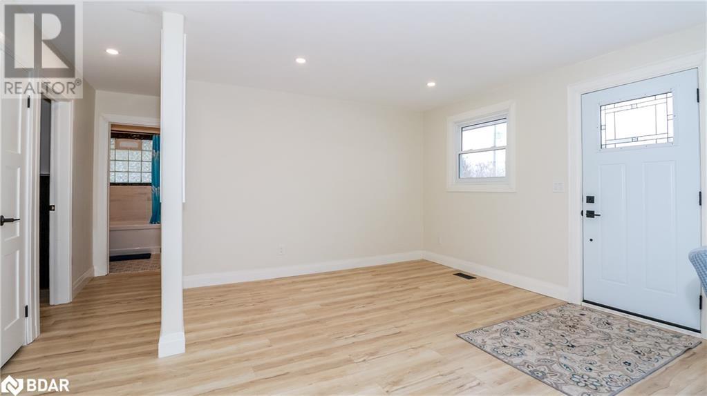 255 Calford St Street, Angus, Ontario  L0M 1B0 - Photo 7 - 40709764