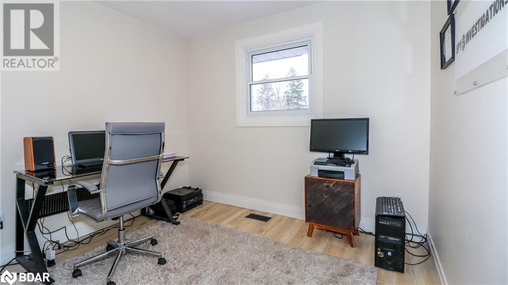 255 Calford St Street, Angus, Ontario  L0M 1B0 - Photo 17 - 40709764