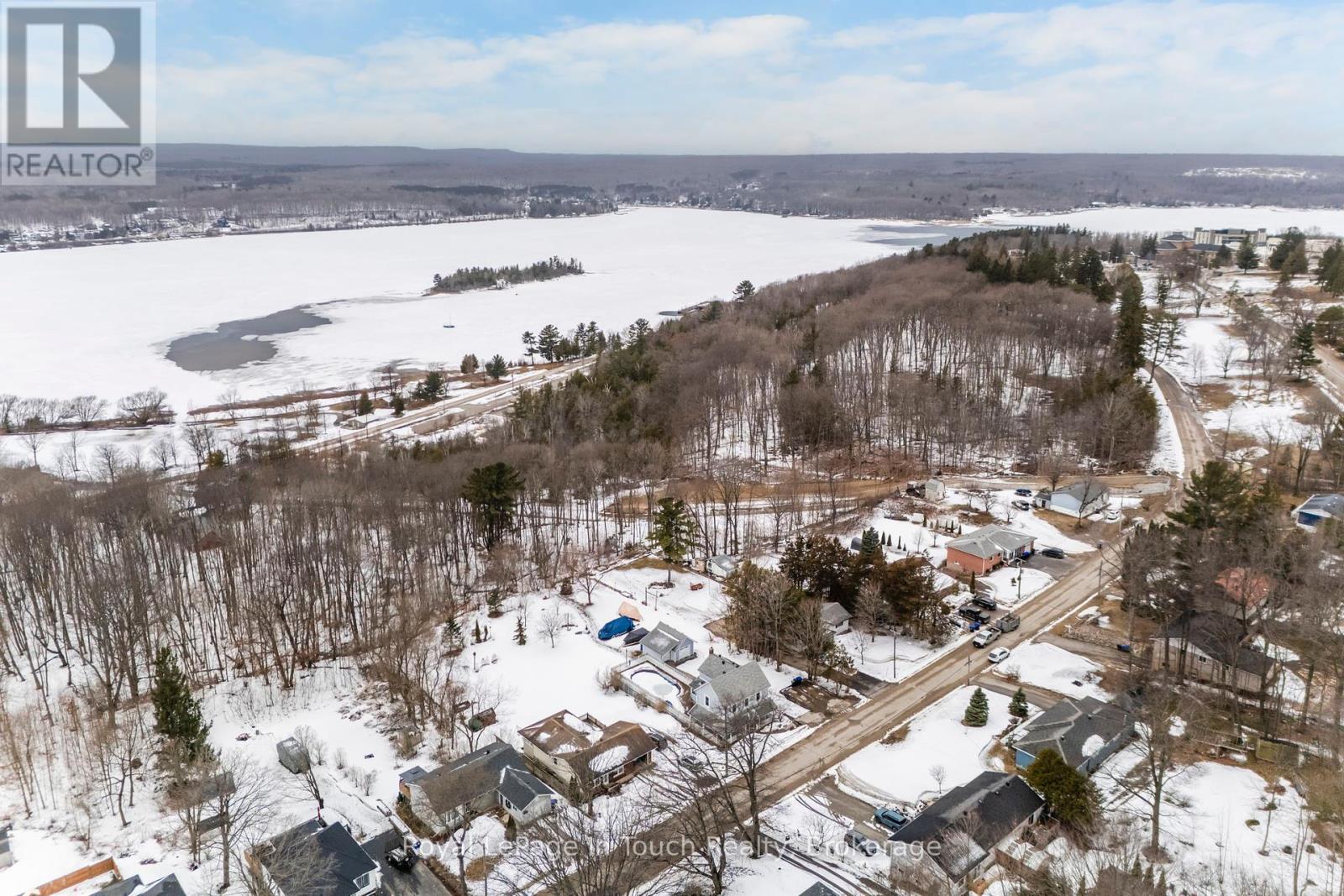306 Church Street, Penetanguishene, Ontario  L9M 1G5 - Photo 49 - S12041746