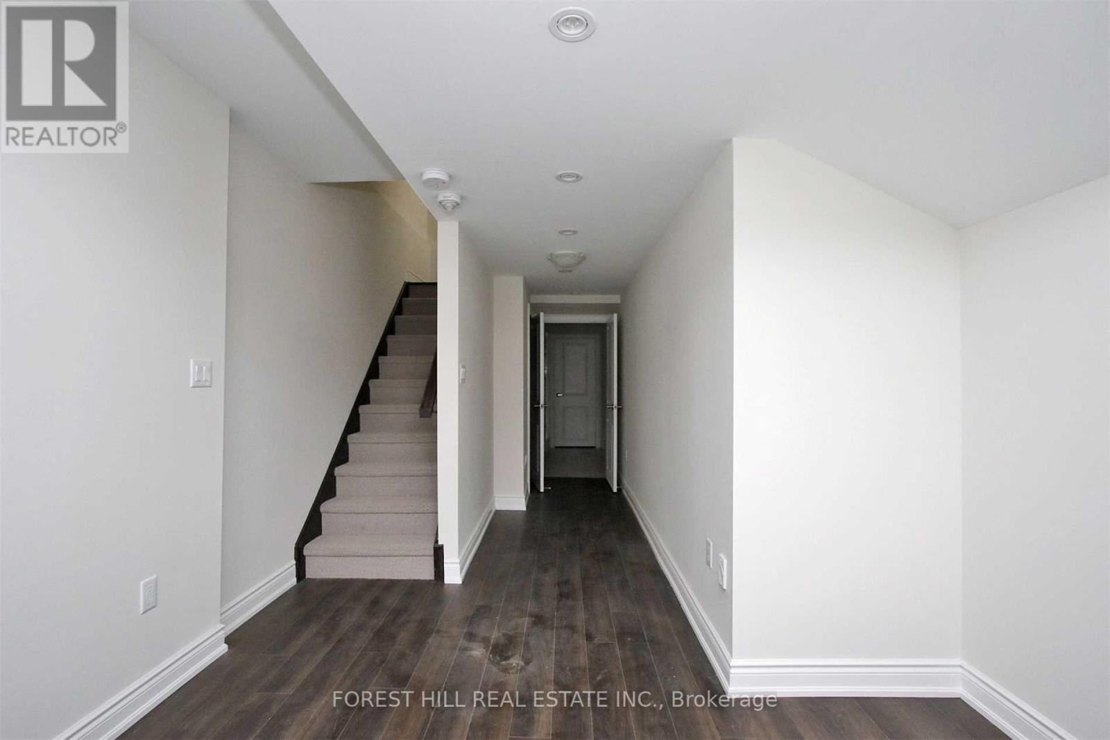 61 Glazebrook Avenue, Vaughan, Ontario  L4L 0H9 - Photo 17 - N12041711