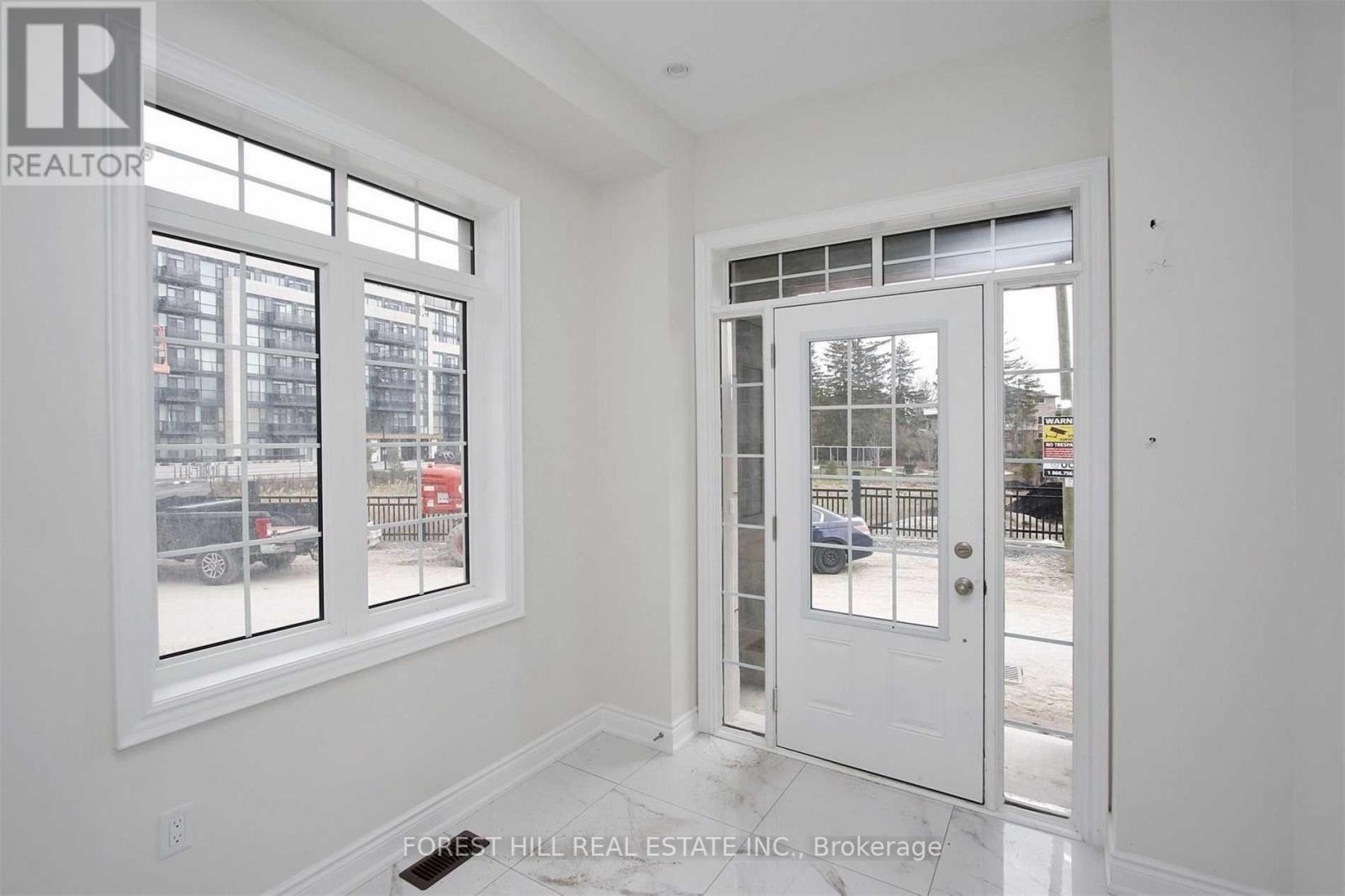 61 Glazebrook Avenue, Vaughan, Ontario  L4L 0H9 - Photo 2 - N12041711
