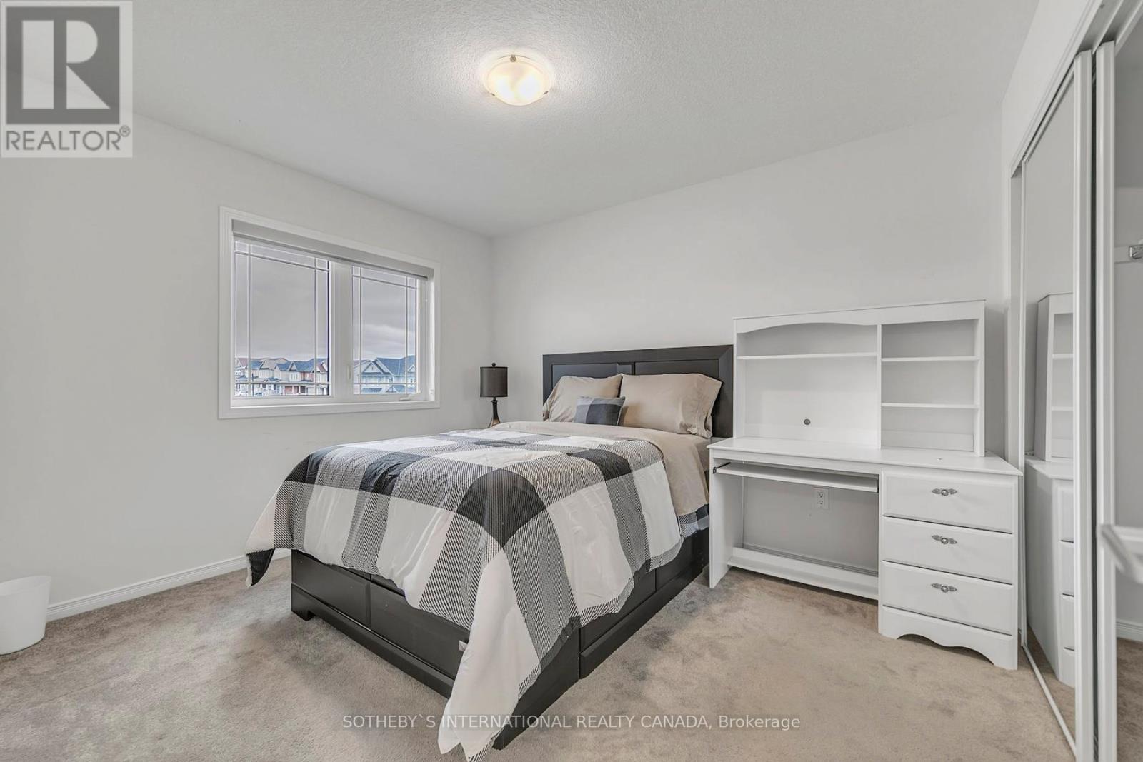 Property at 246 DOLMAN STREET image 4
