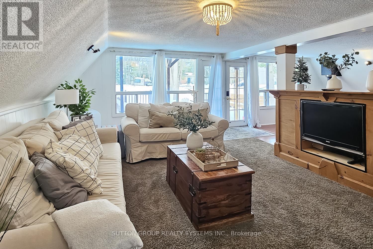 Property at 1670 MOSLEY STREET image 4