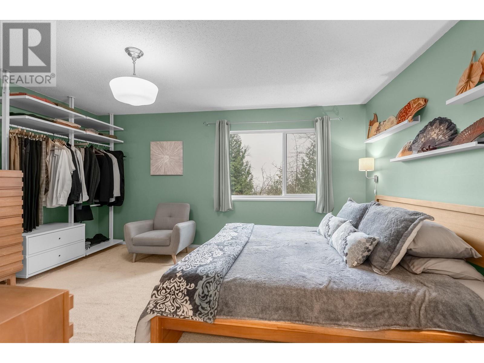 8157 Forest Grove Drive, Burnaby, British Columbia  V5A 4H5 - Photo 16 - R2981619