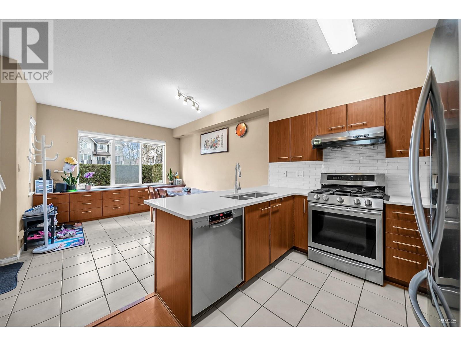 2 7233 Heather Street, Richmond, British Columbia  V6Y 4J8 - Photo 10 - R2982065