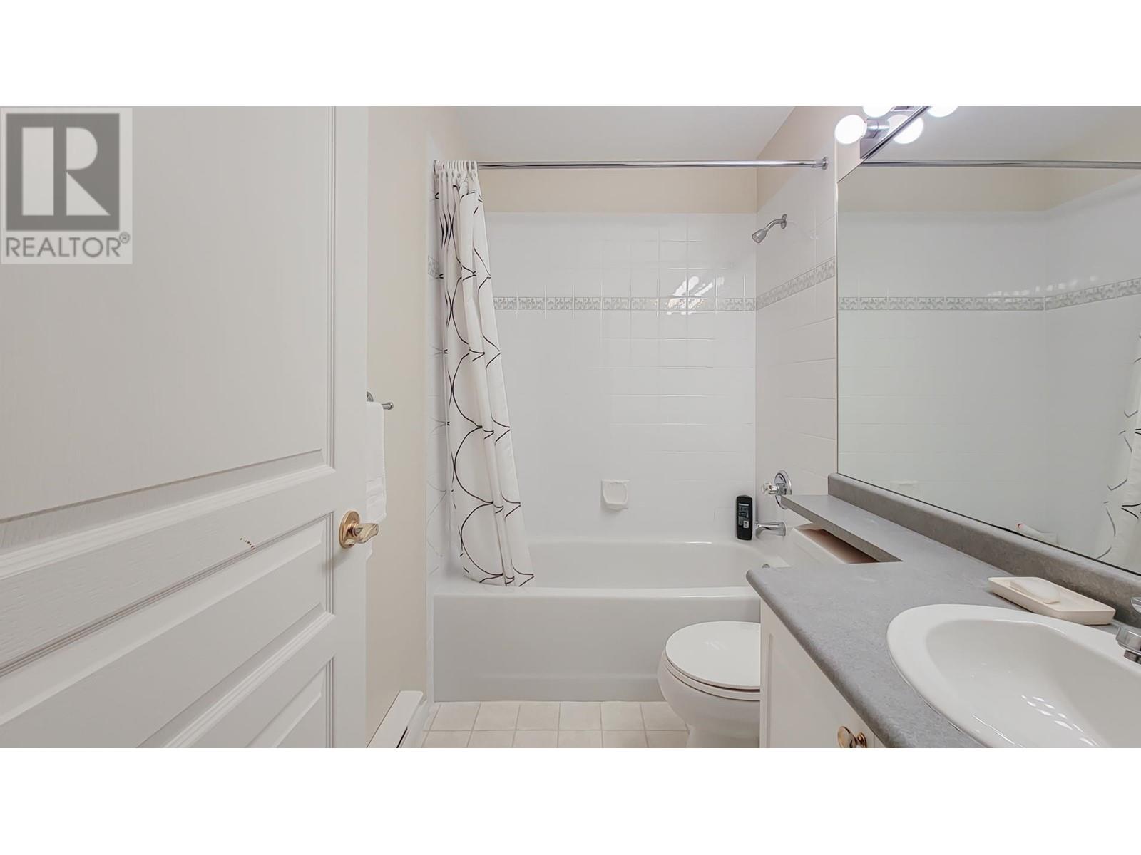 208 1465 Parkway Boulevard, Coquitlam, British Columbia  V3E 3E8 - Photo 22 - R2980835