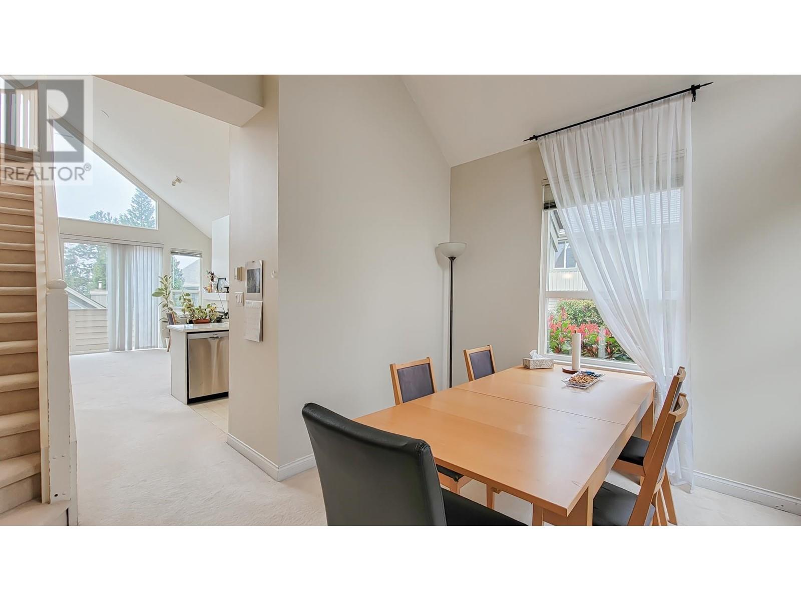 208 1465 Parkway Boulevard, Coquitlam, British Columbia  V3E 3E8 - Photo 17 - R2980835