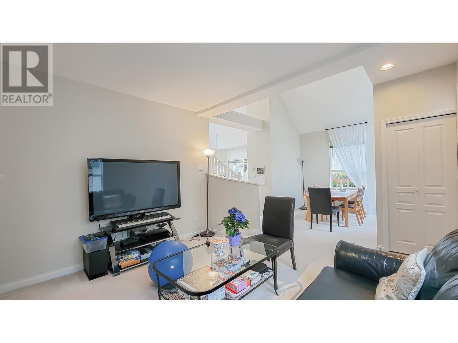 208 1465 Parkway Boulevard, Coquitlam, British Columbia  V3E 3E8 - Photo 21 - R2980835