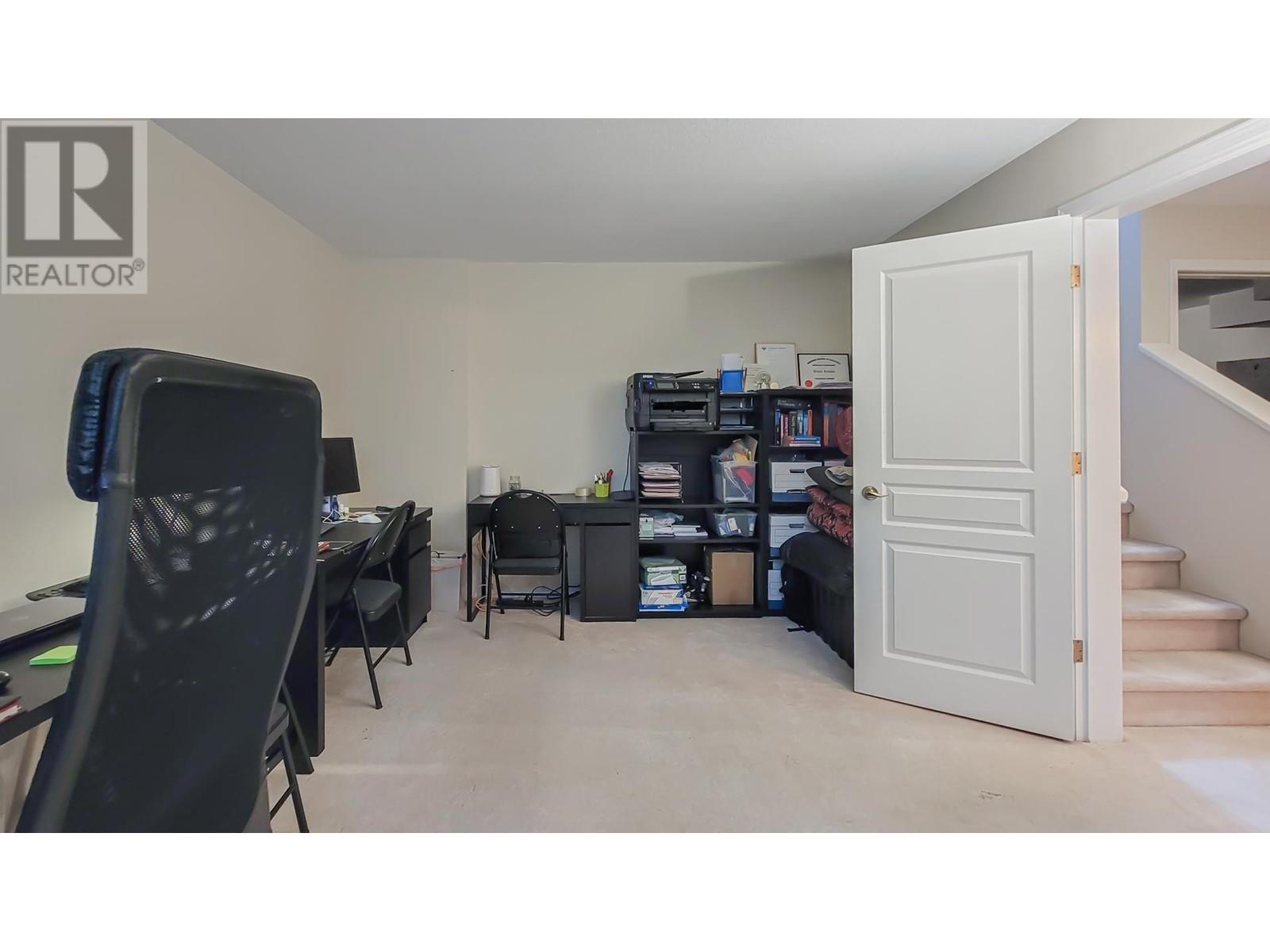208 1465 Parkway Boulevard, Coquitlam, British Columbia  V3E 3E8 - Photo 37 - R2980835