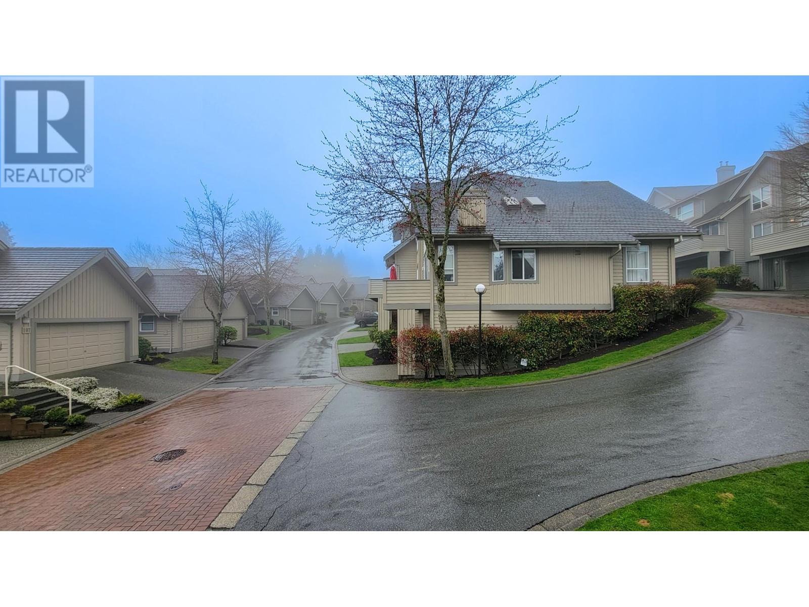 208 1465 Parkway Boulevard, Coquitlam, British Columbia  V3E 3E8 - Photo 4 - R2980835