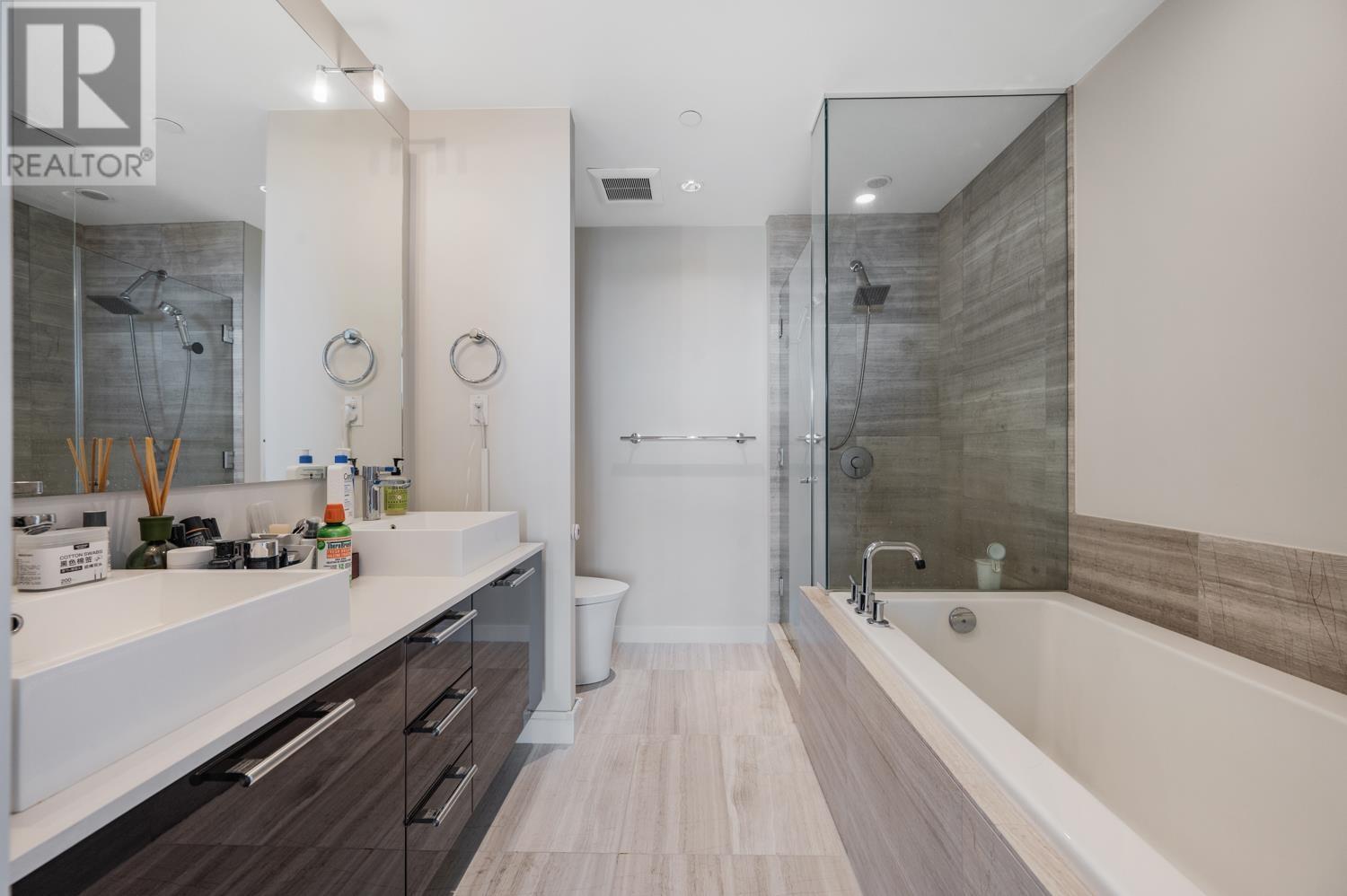 701 8171 Brighouse Way, Richmond, British Columbia  V7C 0A6 - Photo 19 - R2981705