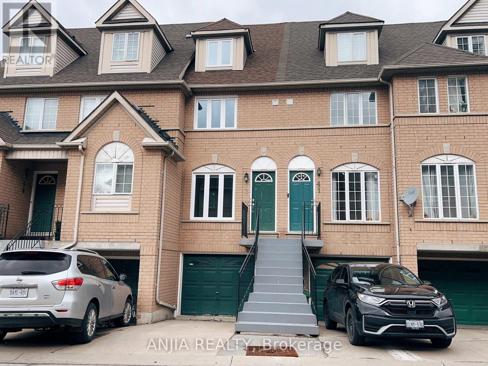 Property at 42 - 75 STRATHAVEN DRIVE image 1