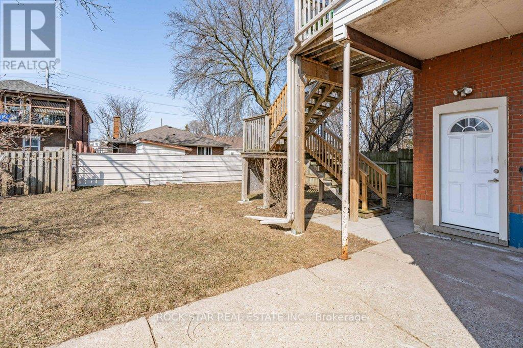 81 Grass Avenue, St. Catharines, Ontario  L2R 1T2 - Photo 28 - X12041794