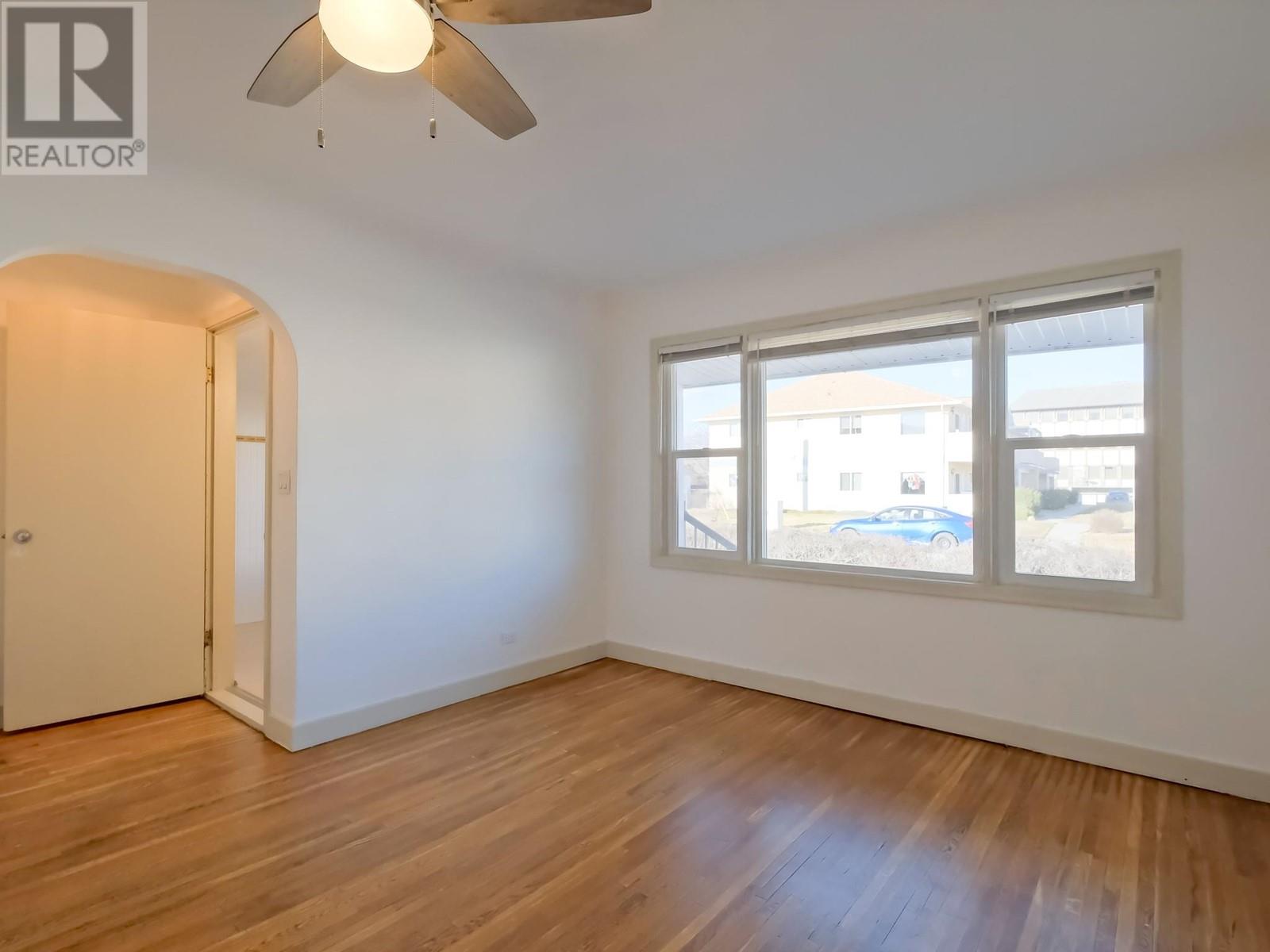 Property at 13009 Armstrong Avenue image 4