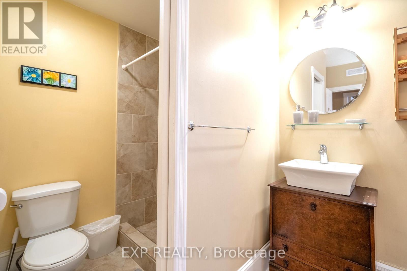 431 Gilmour Street, Ottawa, Ontario  K2P 0R5 - Photo 30 - X12041803