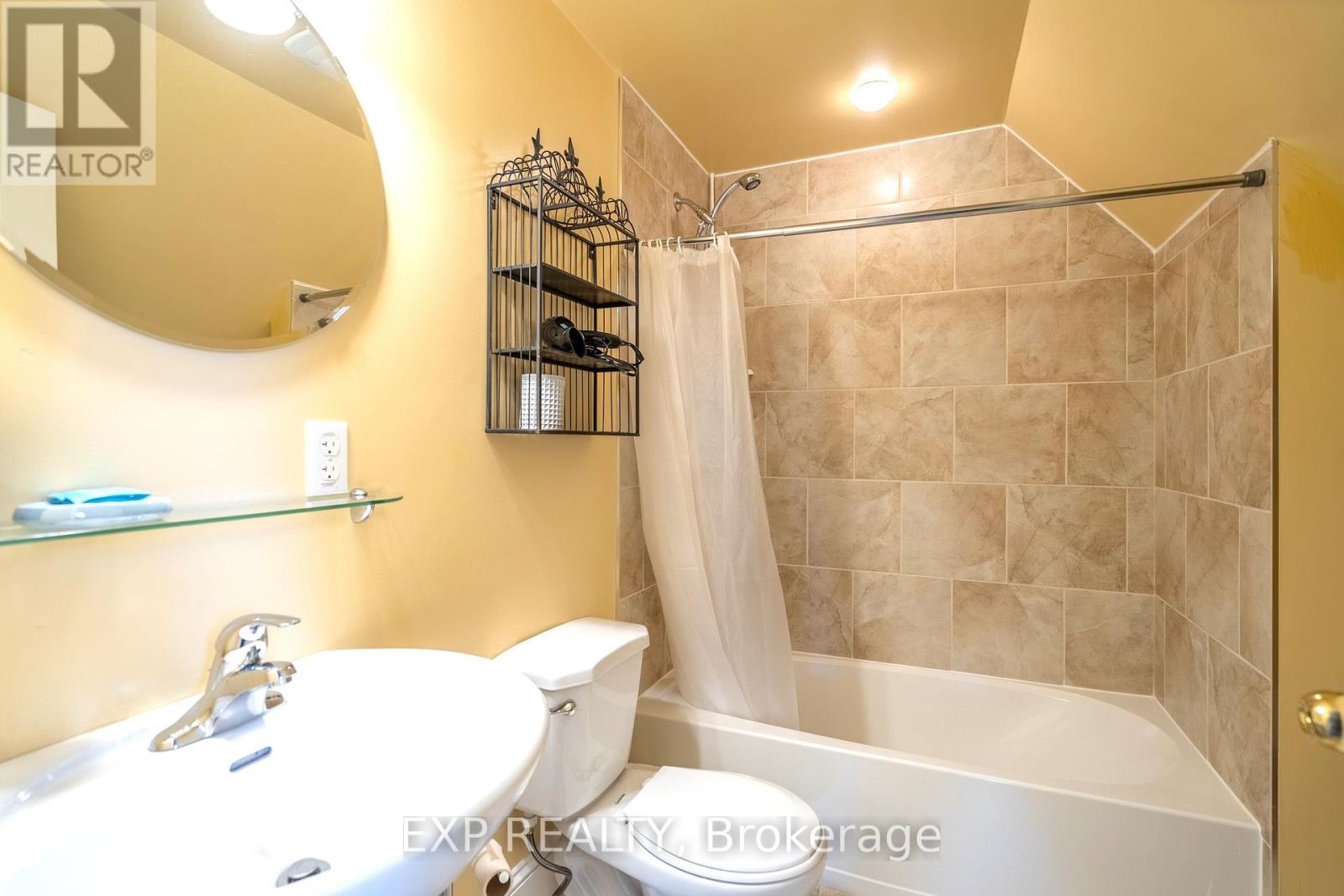 431 Gilmour Street, Ottawa, Ontario  K2P 0R5 - Photo 37 - X12041803