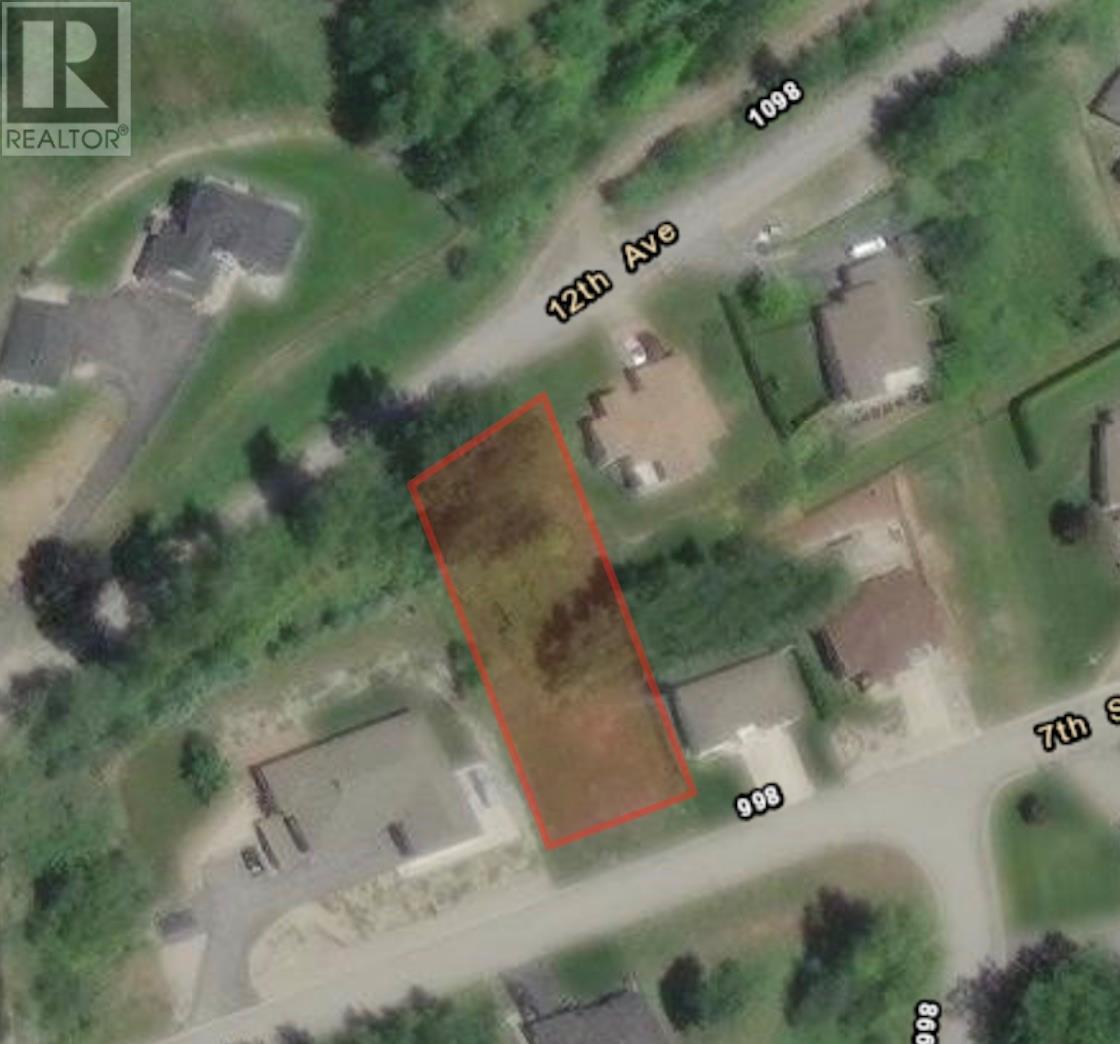 938 7th Street, Montrose, British Columbia  V0G 1P0 - Photo 11 - 10340334