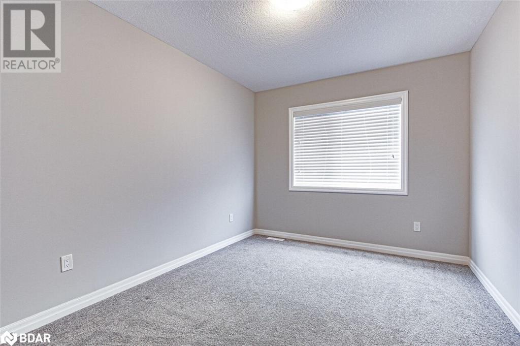 Photo 18 of 28 for 811 Sarnia Road Unit# 68