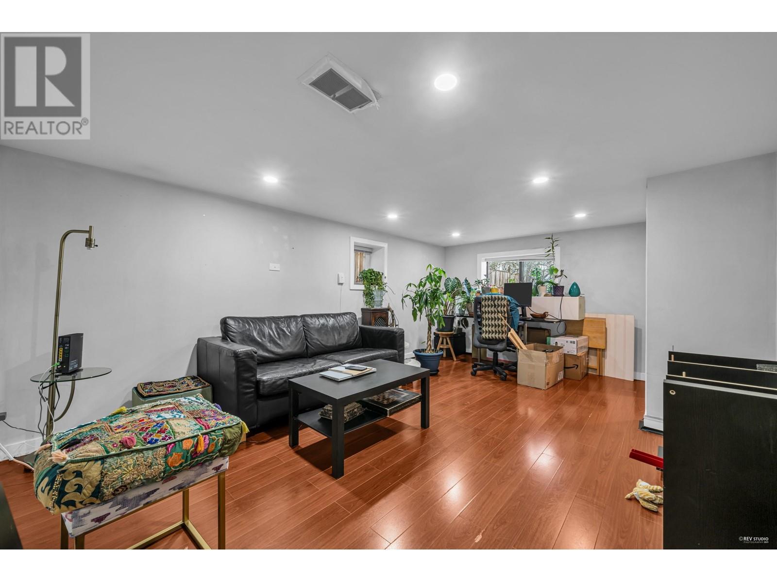 526 E 61st Avenue, Vancouver, British Columbia  V5X 2B9 - Photo 5 - R2981316