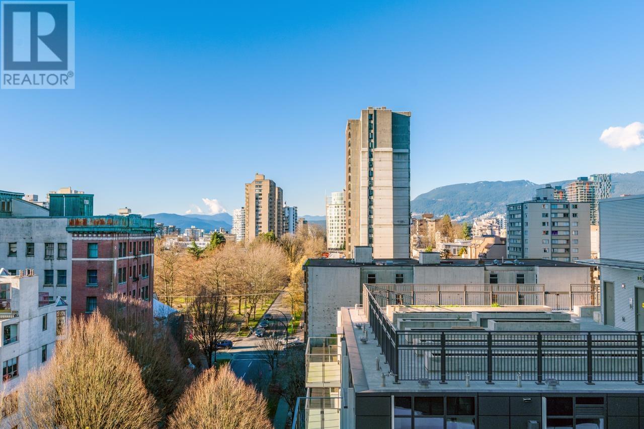803 1033 Nelson Street, Vancouver, British Columbia  V6E 0E5 - Photo 2 - R2981135