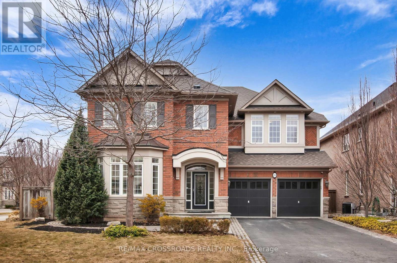 Property at 156 INNVILLE CRESCENT image 1
