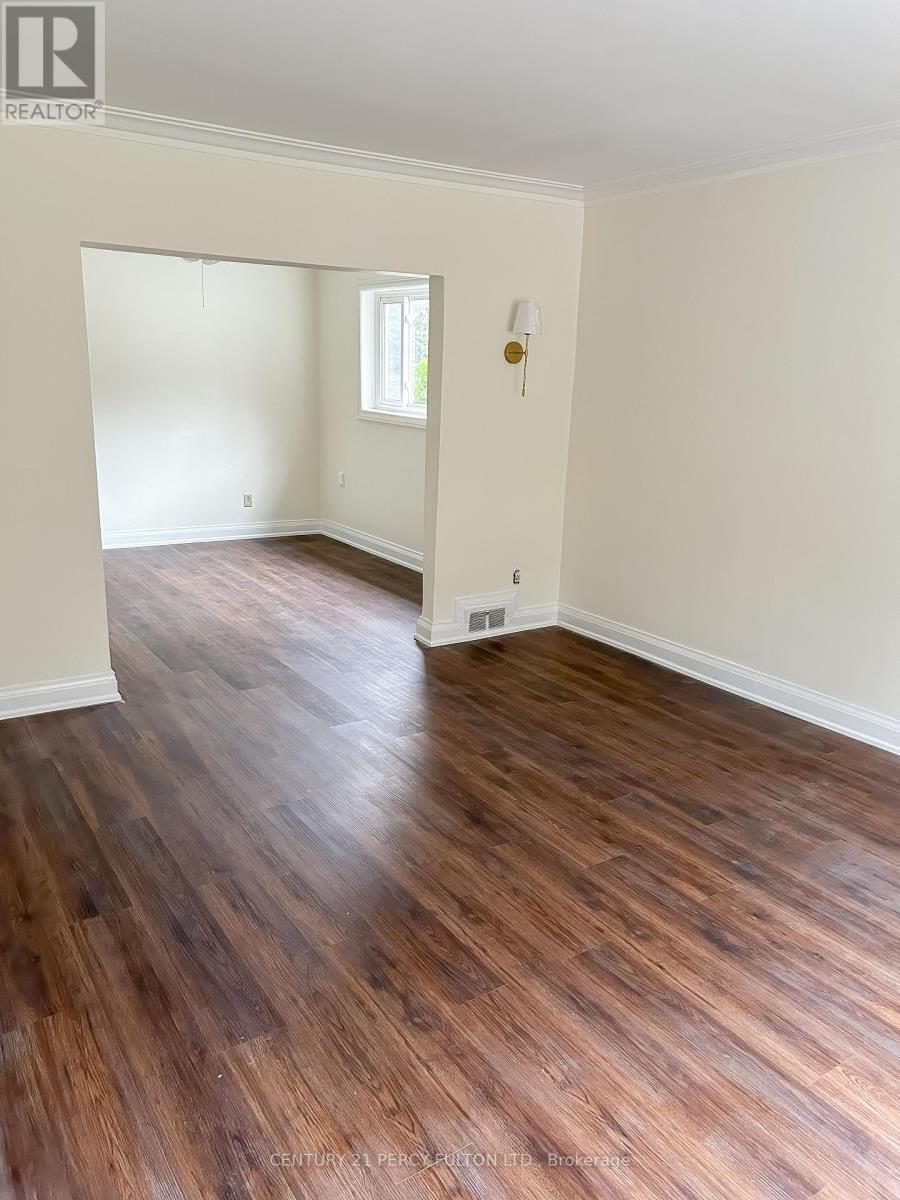 Property at 115 SOUTH KINGSWAY image 3