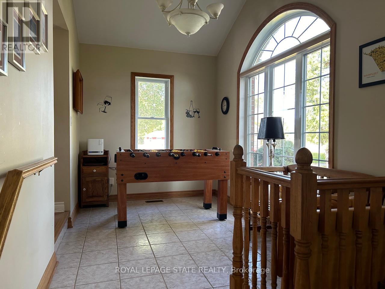 12529 Lakeshore Road, Wainfleet, Ontario  L0S 1V0 - Photo 6 - X12041823