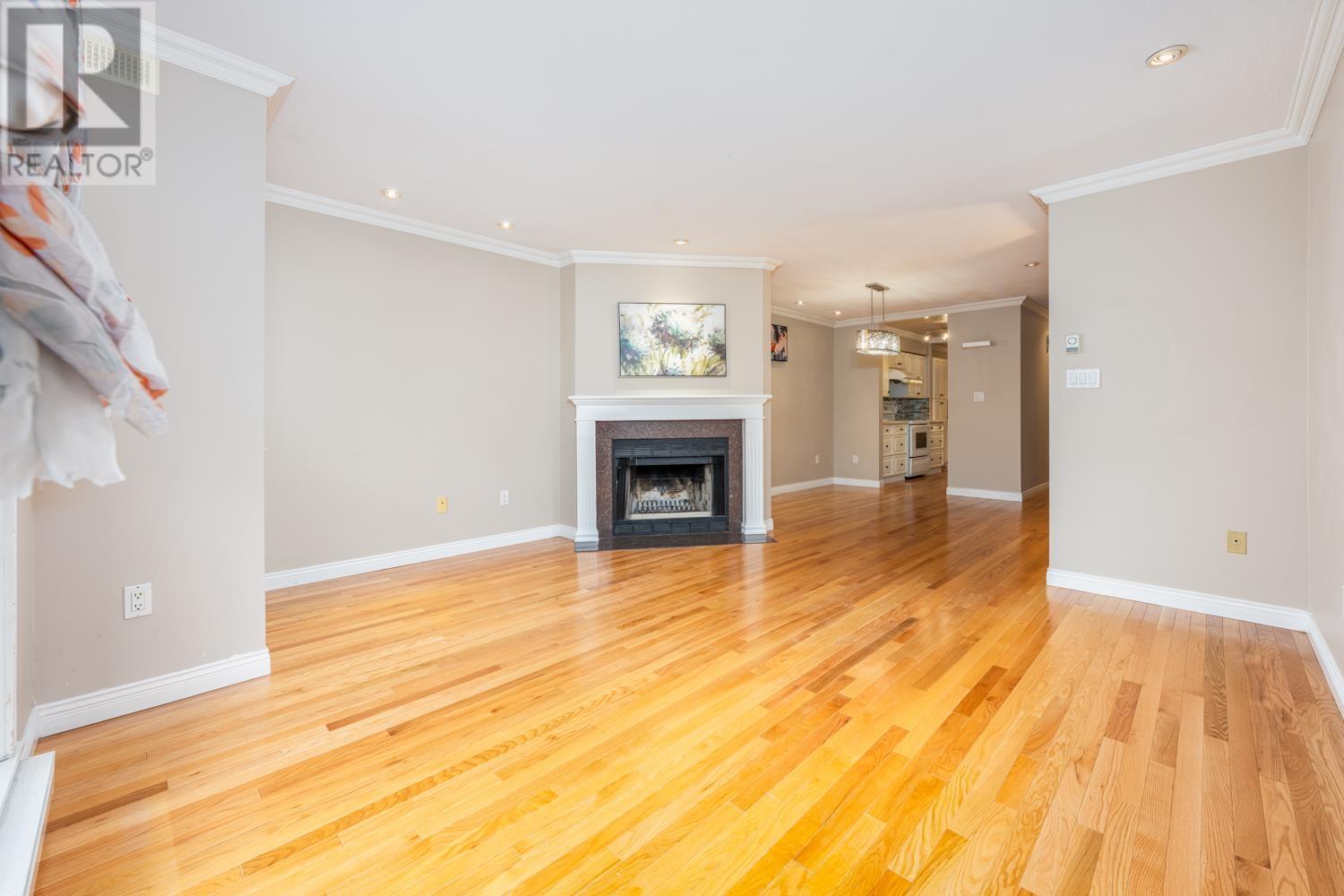 5 1200 Brunette Avenue, Coquitlam, British Columbia  V3K 1G3 - Photo 3 - R2982196
