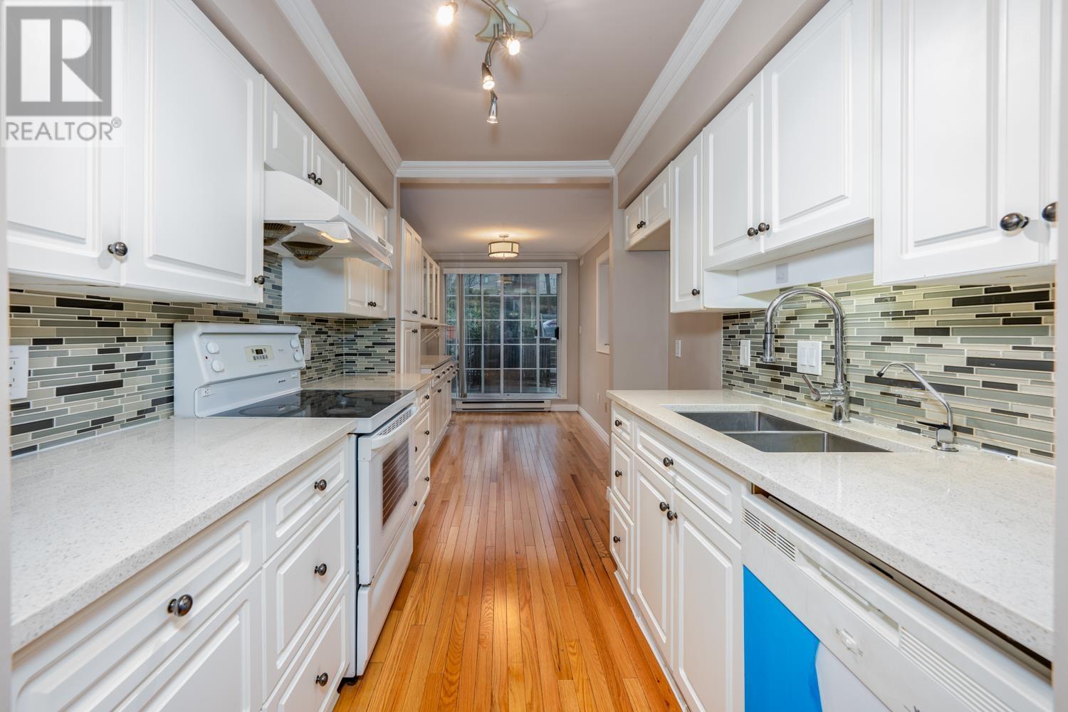 5 1200 Brunette Avenue, Coquitlam, British Columbia  V3K 1G3 - Photo 10 - R2982196