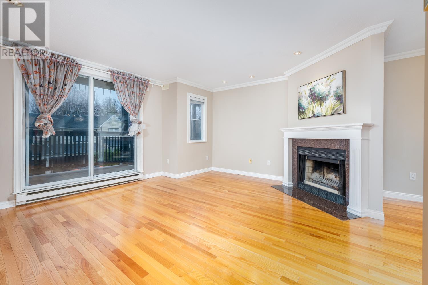 5 1200 Brunette Avenue, Coquitlam, British Columbia  V3K 1G3 - Photo 4 - R2982196