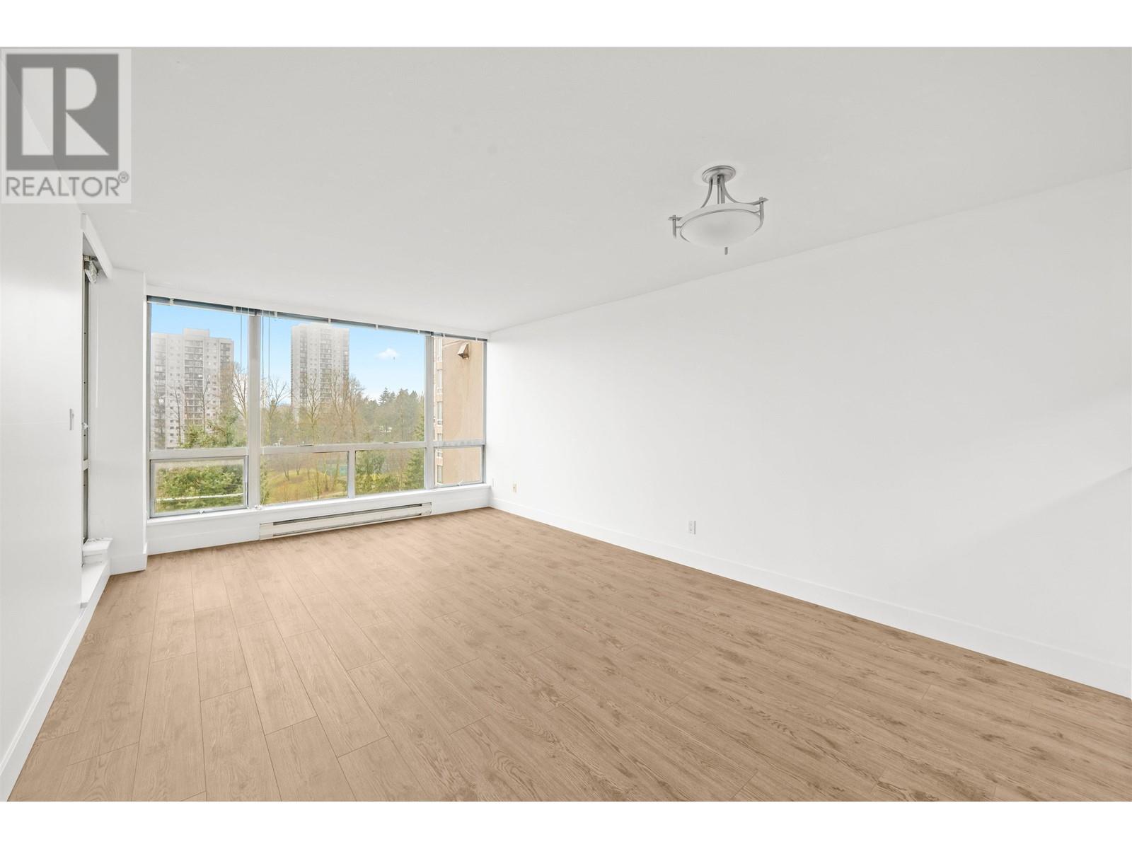 907 9623 Manchester Drive, Burnaby, British Columbia  V3N 4Y8 - Photo 11 - R2982217